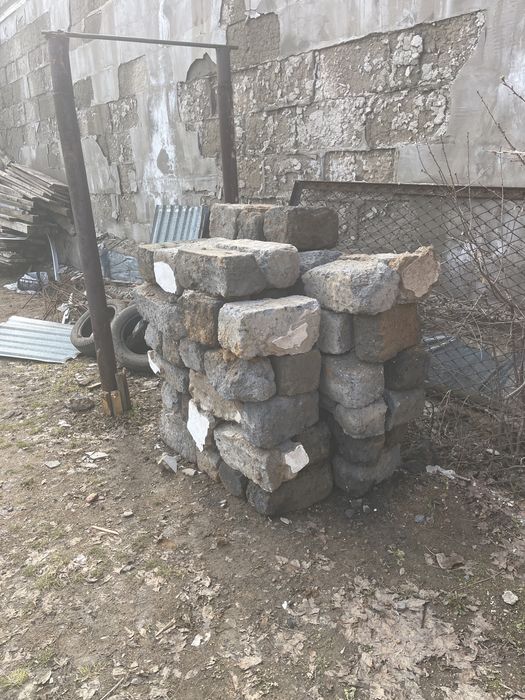 Кмрпичи в хорошем состояние!