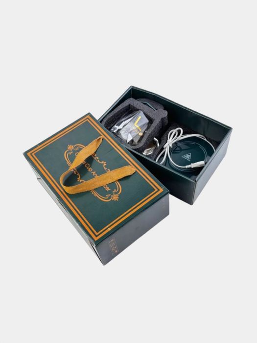 Кружка с подогревом
Комплектация : крышка;