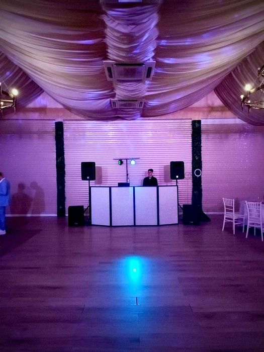 DJ & MC - Evenimentul tau, pasiunea noastra!