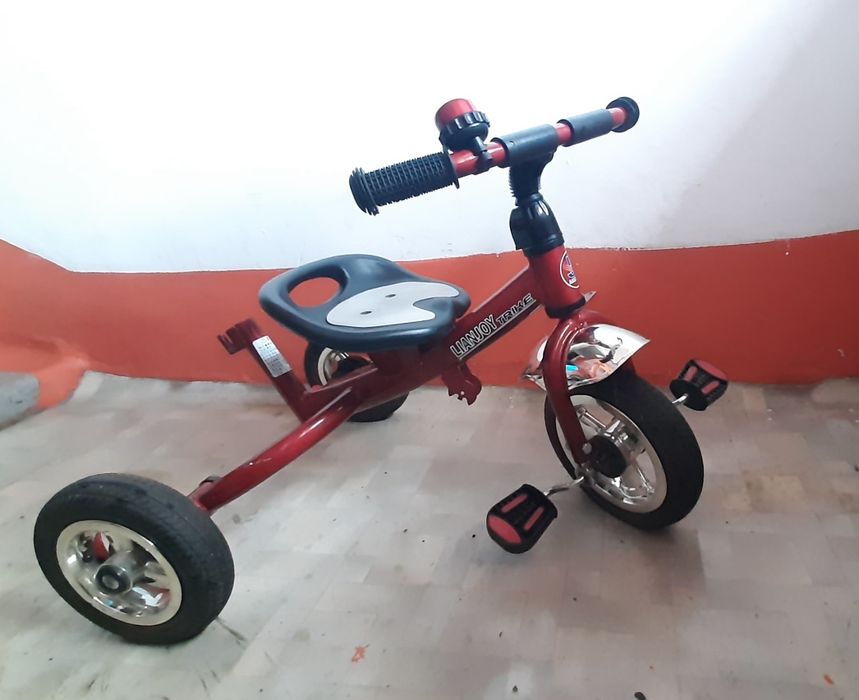 Трёхколёсный велосипед б/у