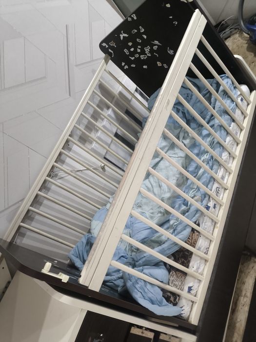 Детская кроватка