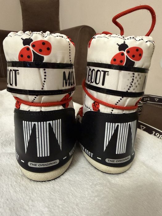 Детски апрески MOON BOOT 21-24 номер