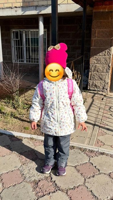 Демисезонная куртка для девочки р. 110