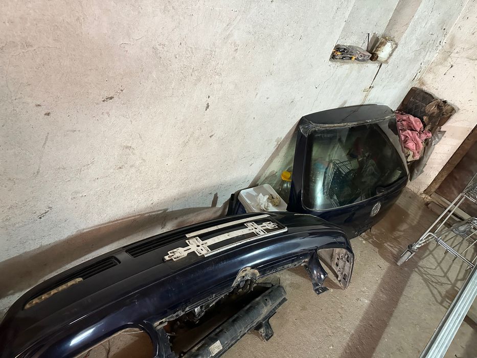 Части за VW Golf IV 1.8 125 к.с