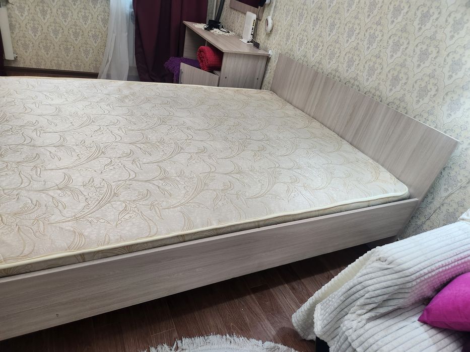 Продам кровать 2х спальную