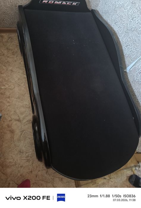 Продам кровать машинку