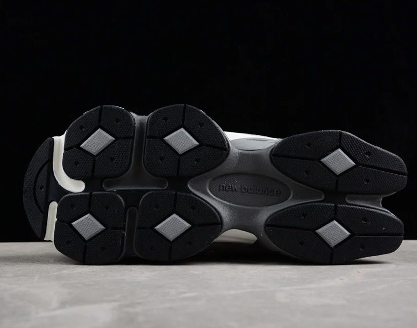Joe freshgoods x New Balance 9060 42номер