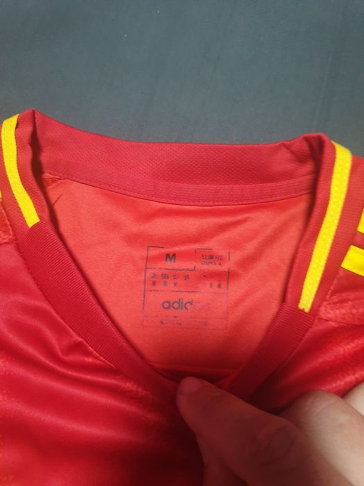 Tricou cu spania