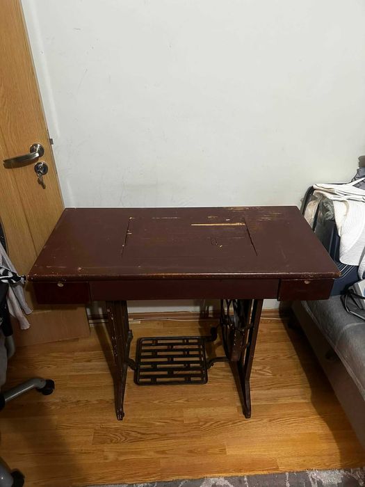 Masina de cusut Ileana