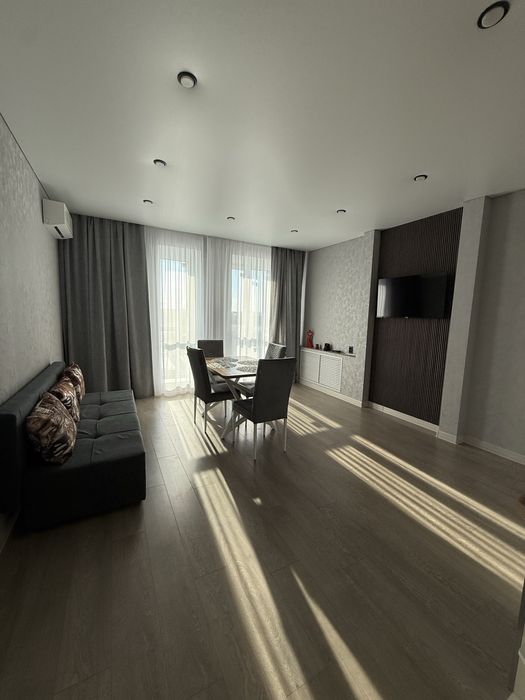 Сдам посуточно 1 комн ЖК Rauan