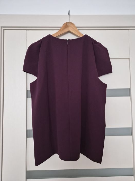 Bluza cu umeri proeminenti