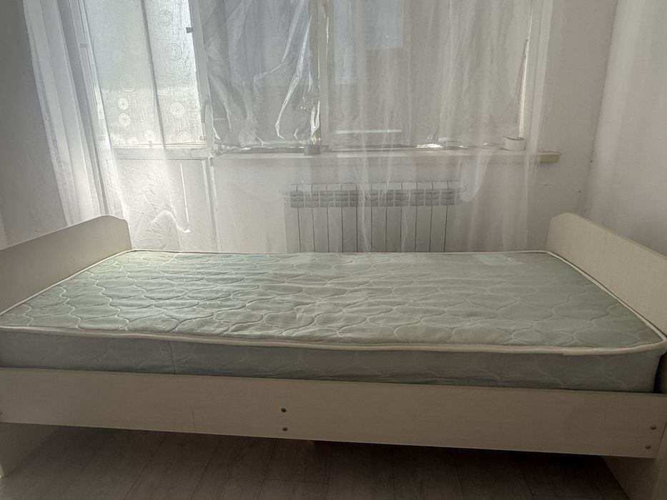 шкаф и диван сатылады б/у