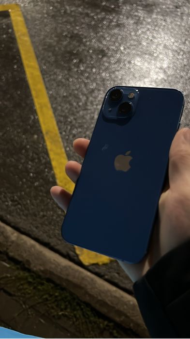 iPhone 13 с коробкой