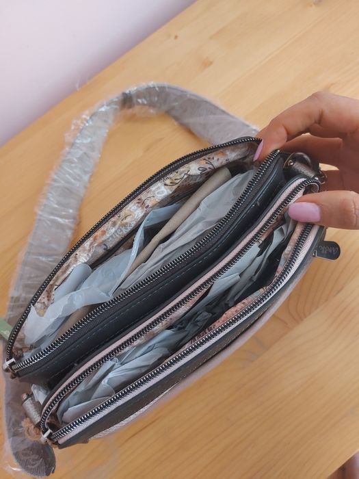 Чисто нова чанта Anekke