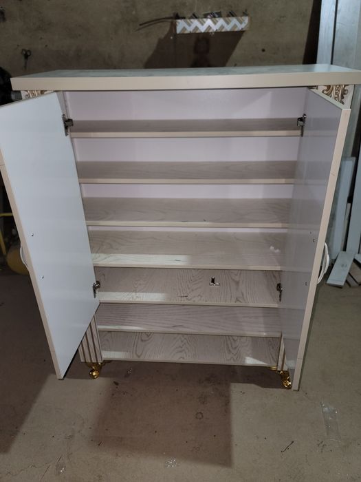 Обувной шкоф янги акрилдан