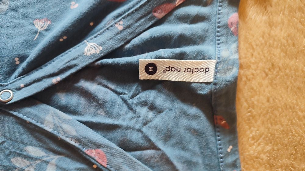 2 rochii pentru alăptat