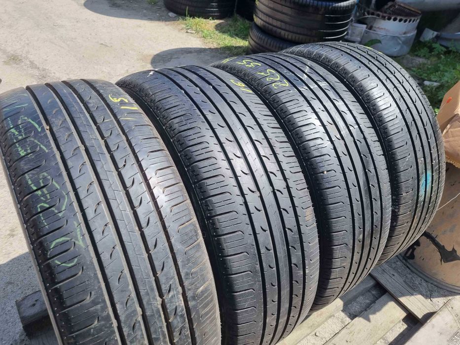 225/55 R19 • Vara • GoodYear EfficientGrip 4x4 99V | 4 buc | Pret/buc