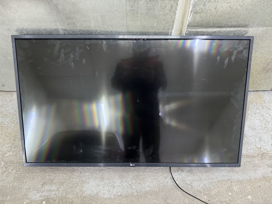 Телевизор на Запчасти