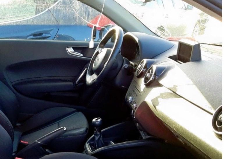 Ауди А1 на части Audi A1 1.6tdi CaY мотор 77000km