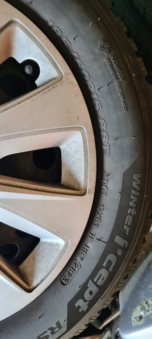 Roti complete iarna Hankook 185/60/15