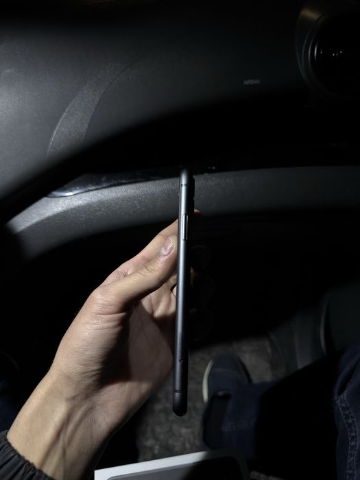 Iphone 11 black 64gb