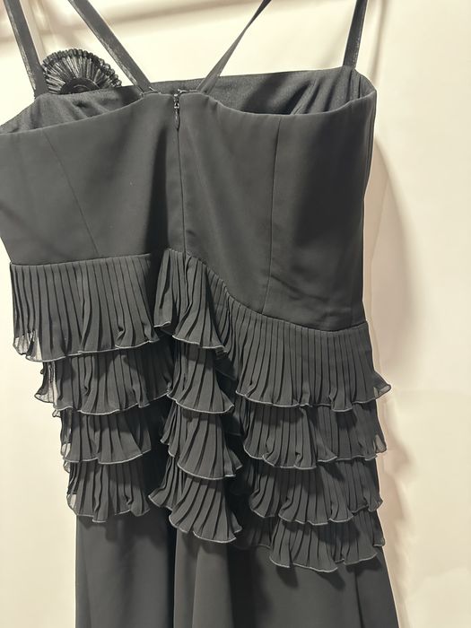 Елегантна дамска рокля на Escada