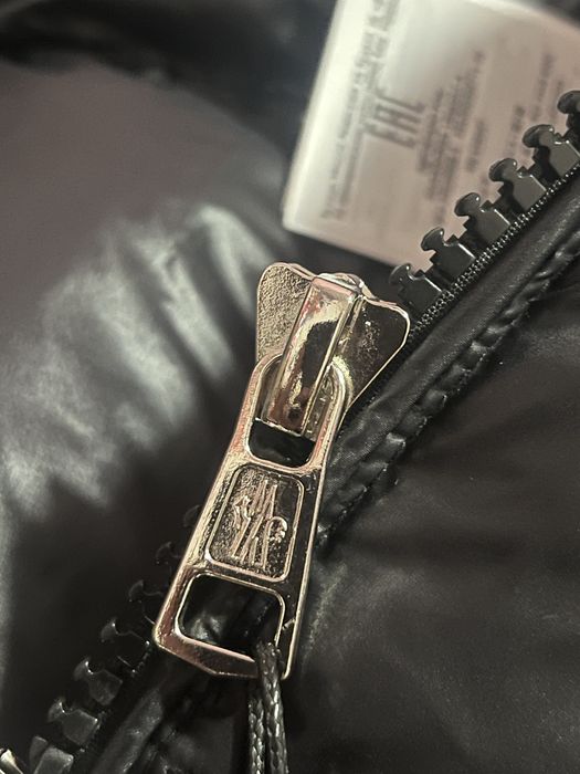 куртка монклер новая