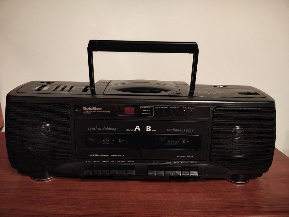 Radiocasetofon  cu  CD Godstar