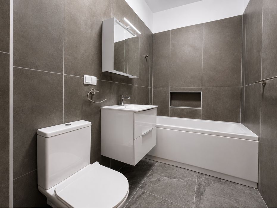 Apartament 3 camere, 2 băi, parcare subterană – Str. Câmpina 10A