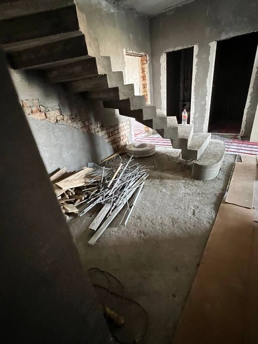 Продается кв 200 м2  новостройка  Ю.Абад 18