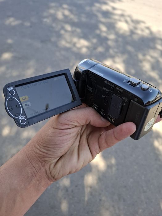 Отличная видеокамера Panasonic HDC-SD40 Full HD