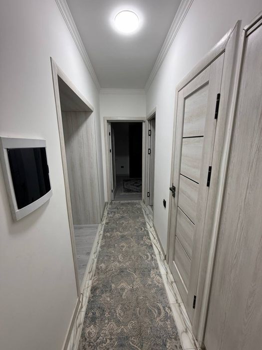 Срочно продаётся 4х комнатная квартира в Ангрене 5/1а !