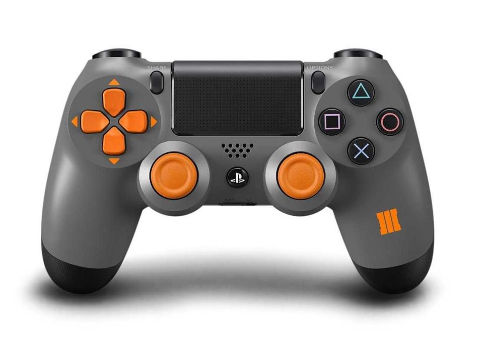 Джойстик DualShock 4 Call of Dutty Black Ops III Edition ,2 г гаранция