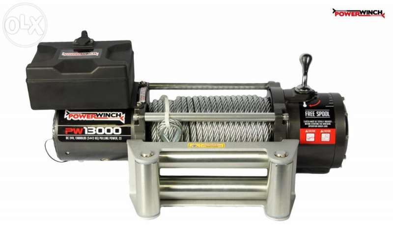Продавам лебедка 13000lb (5907kg) за пътна помощ PowerWinch