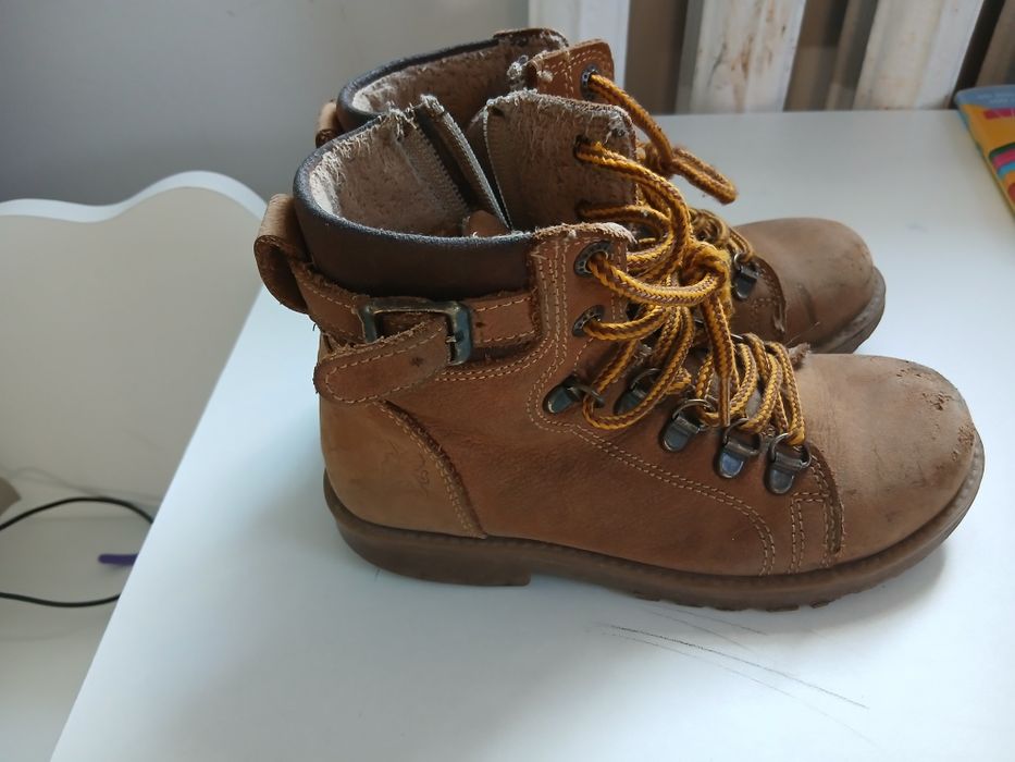 Продам ботинки детские