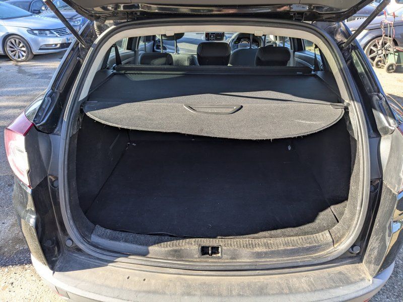 Dezmembrari / Dezmembrez Renault Megane 3 Facelift 1.5 dCi K9K656 cutie viteze manuala cod culoare GNE