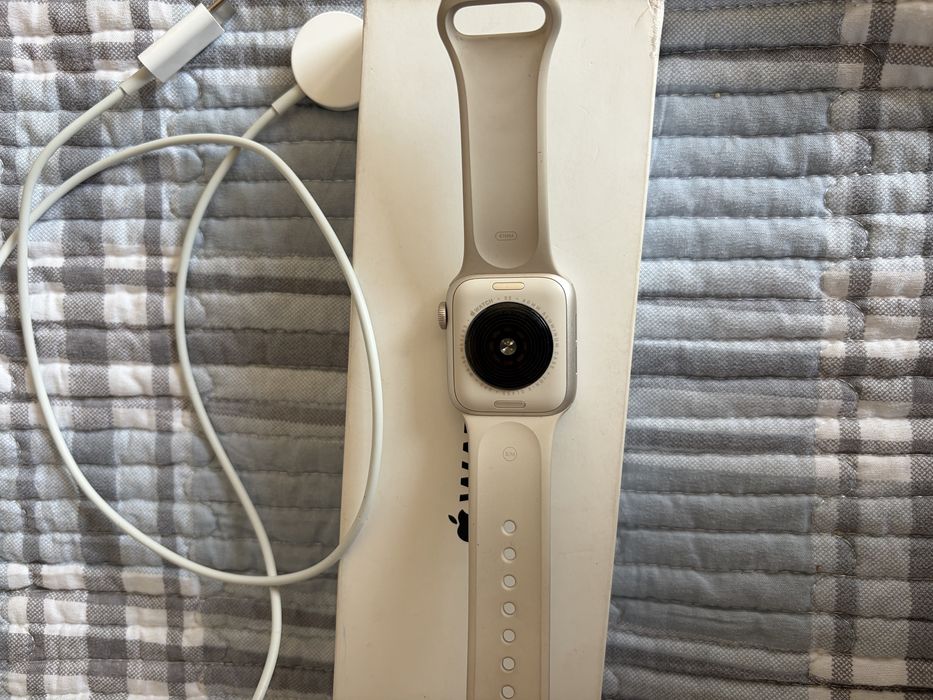Apple Watch SE2/40mm/99%