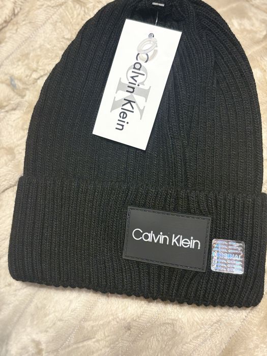 Caciula Calvin Klein