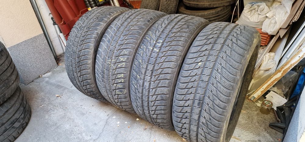 275/55/19 Nokian WR SUV 3