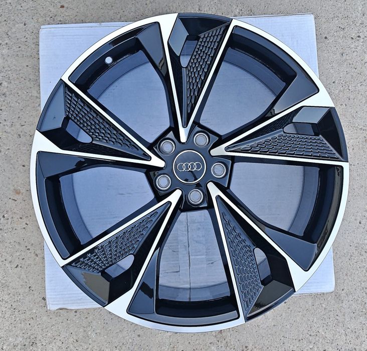 JANTE 18 Audi R18 R19 R20  Rs Audi A4 A5 A6 A7 Q2 Q3 Q4 Q5 etron