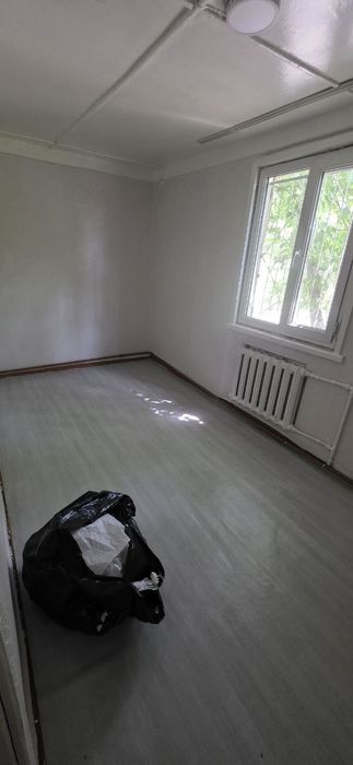 Аренда 3 х ком квартиру Сергели Спутнике в деревянном доме пустая 300.