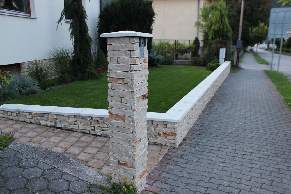 Gard / Capace gard / coama gard/ pălării gard/ căciulii gard