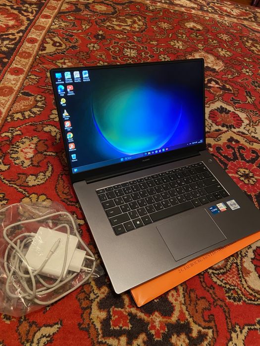 Новый поч Huawei Core i5, 1155G7 SSD