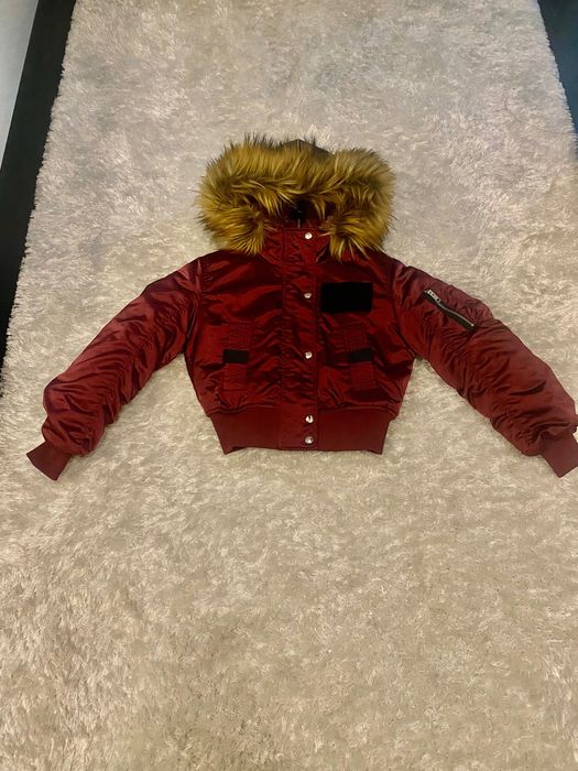 зимно яке дизеш цвят бордо