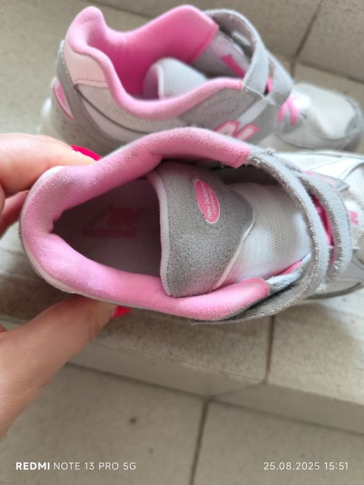 New Balance детски маратонки