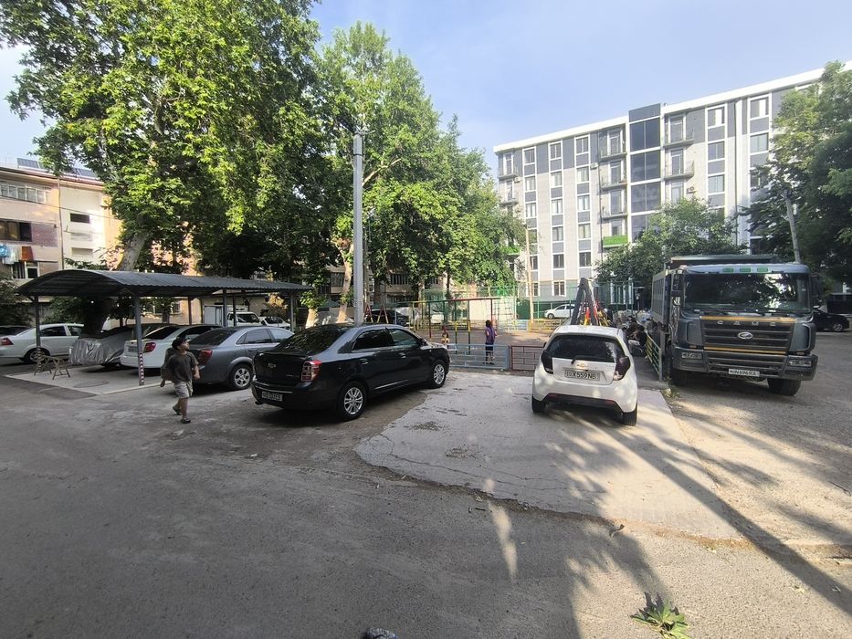 Продается квартира в городе Янгиюле.
