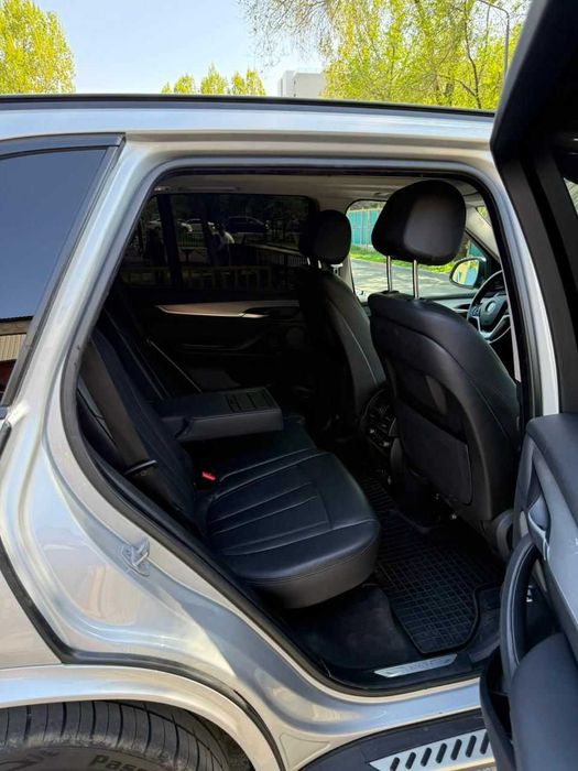 Аренда авто с водителем