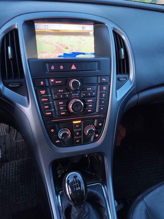 Vând Opel Astra J 1,7 diesel, foarte fiabila și economa