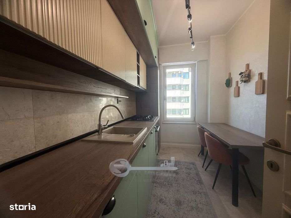 Apartament 3 Camere, Copou, 90 Mp, Decomandat, Mobilat, Intabulat, Loc