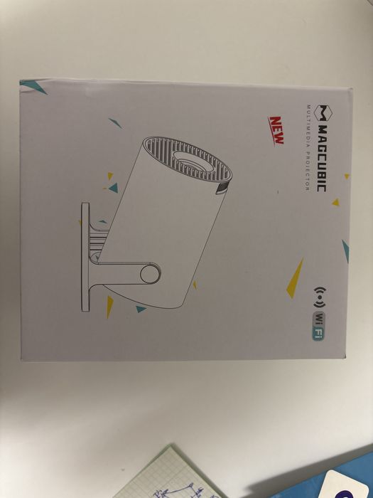 Проектор  новый